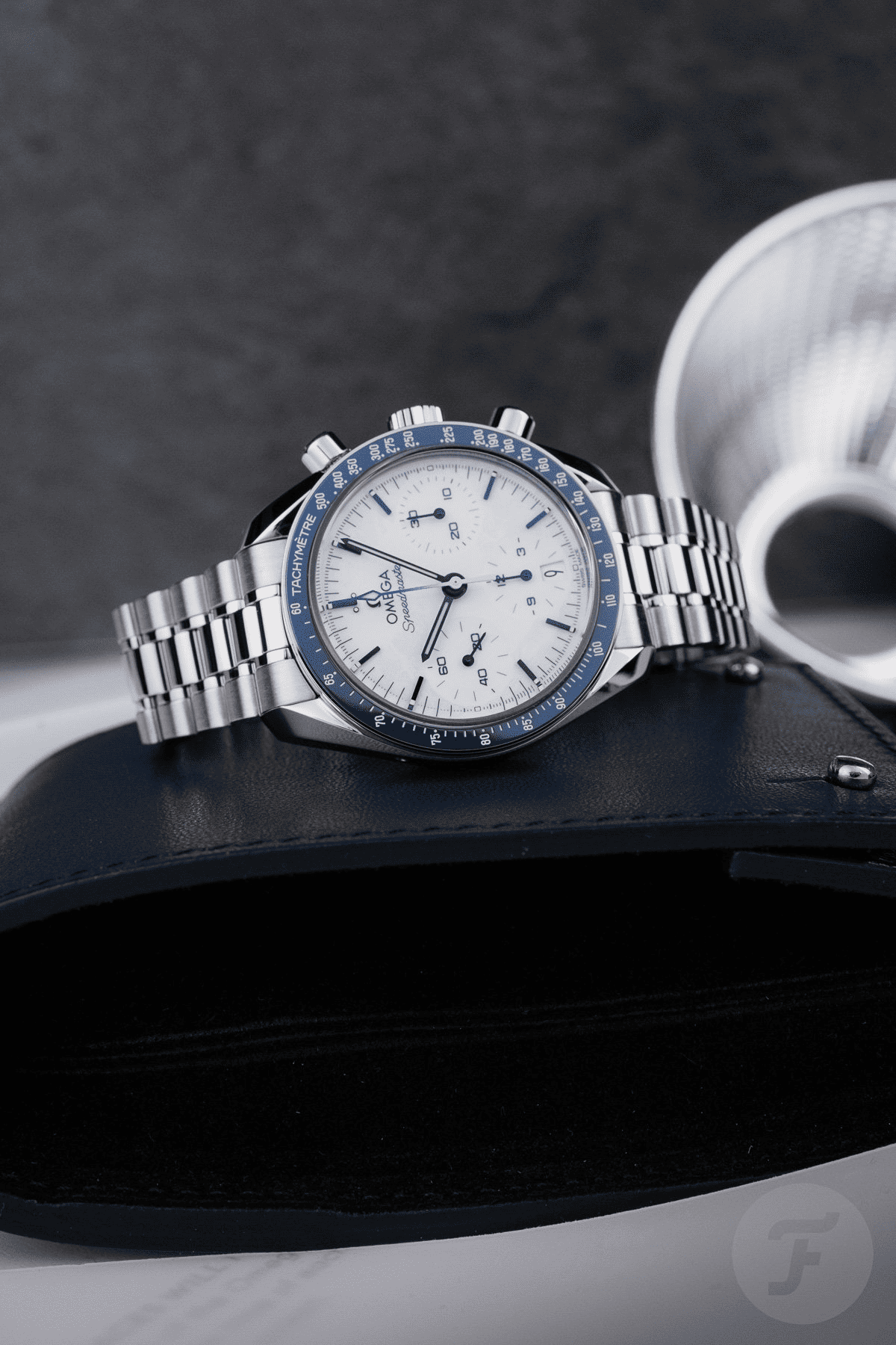OMEGA Speedmaster Professional 動作良好 Omega's First 2026 Winter Olympics Watch Is a Steel Speedmaster