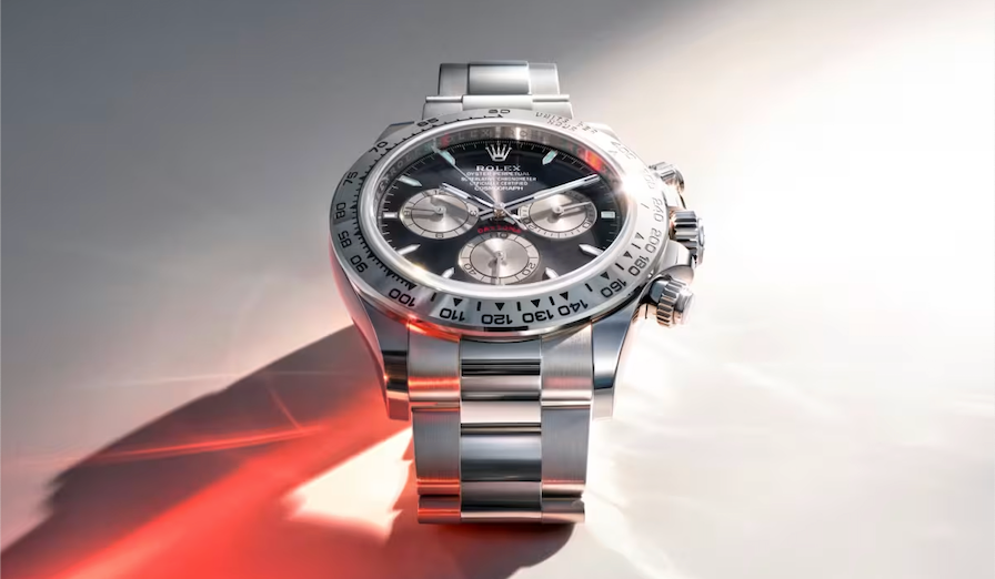 Chronograph Watch Daytona in light background